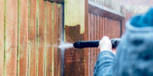 Step-by-Step Guide on How to Keep Your Vinyl Fence Clean
